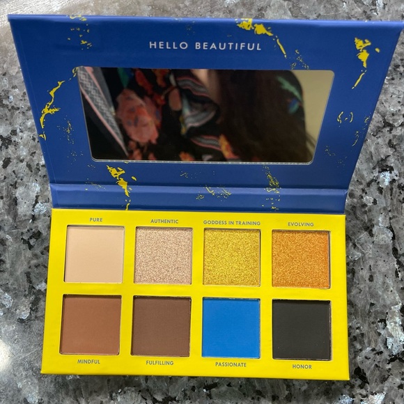 Chella Divine Purpose Eyeshadow Palette / New in Box / Boutique - Picture 7 of 11